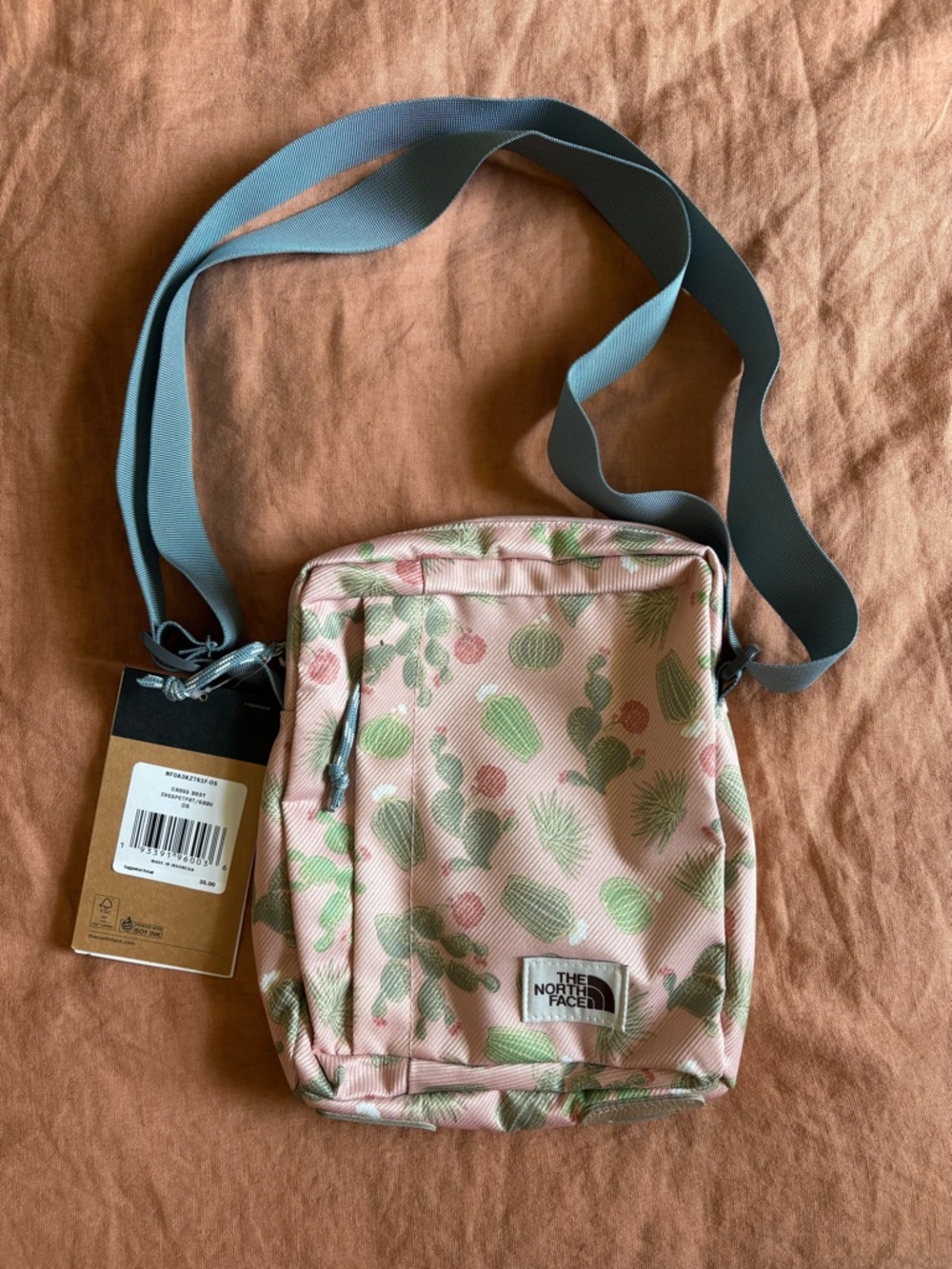 The North Face Crossbody Bag in Cactus Print - NWT